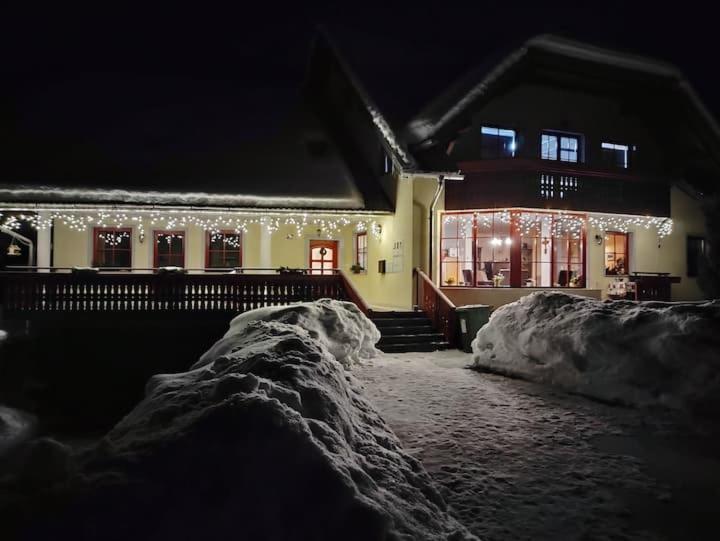 Apartmaji Bostjan Pristavec Краньска Гора Экстерьер фото